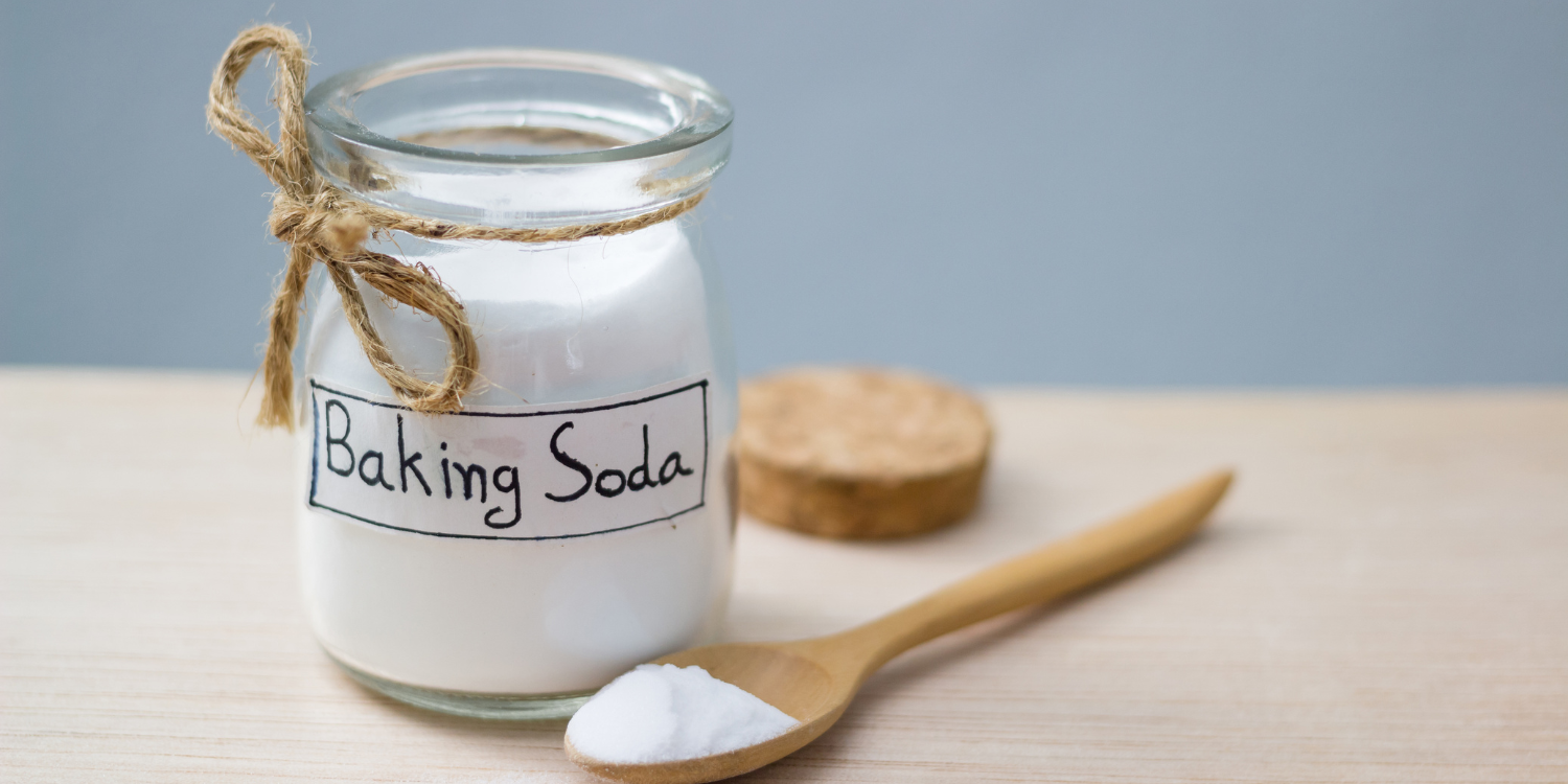 Baking Soda Cleans Knives